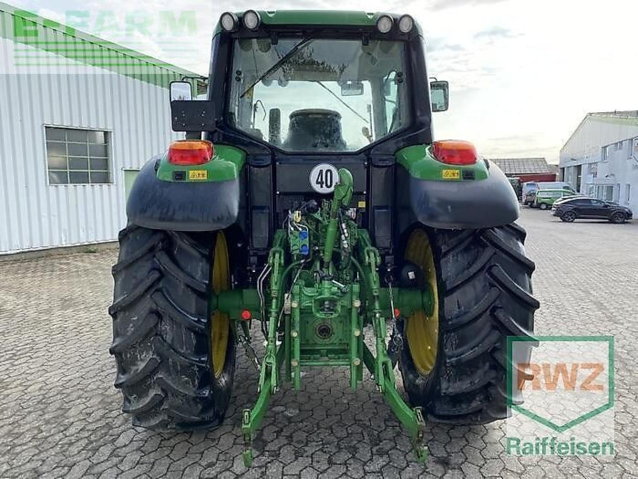 John Deere 6115 m - Farm tractor: picture 3 John Deere 6115 m - Farm tractor: picture 3