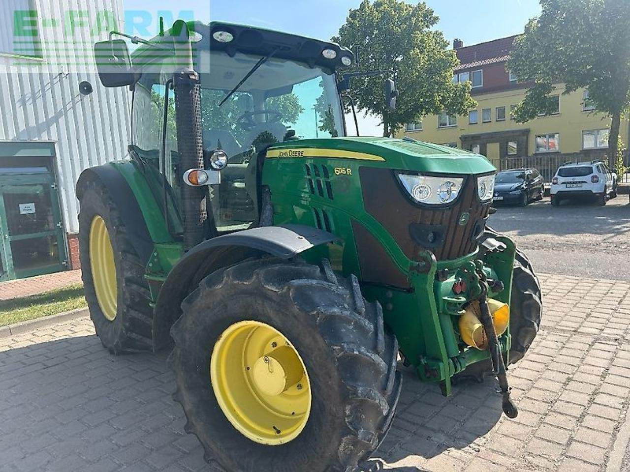 John Deere 6115r - Farm tractor: picture 3 John Deere 6115r - Farm tractor: picture 3