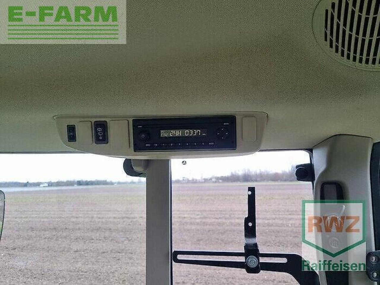 John Deere 6120 m - Farm tractor: picture 2 John Deere 6120 m - Farm tractor: picture 2