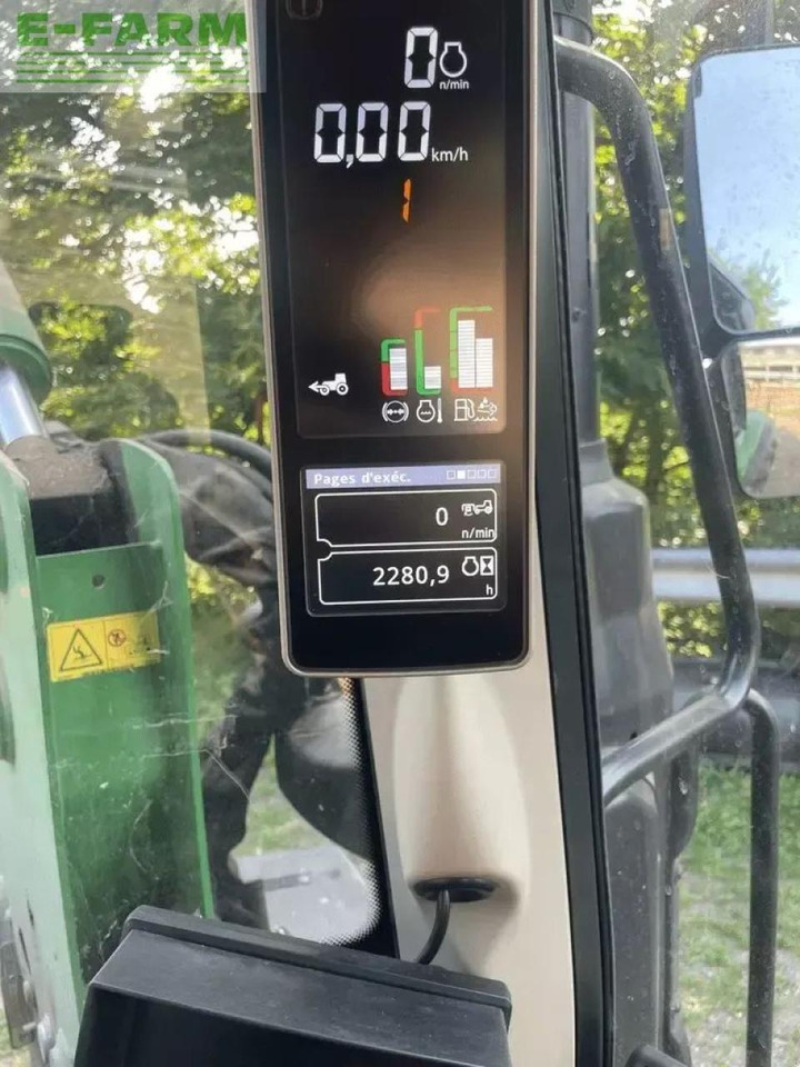John Deere 6120 m - Farm tractor: picture 2 John Deere 6120 m - Farm tractor: picture 2