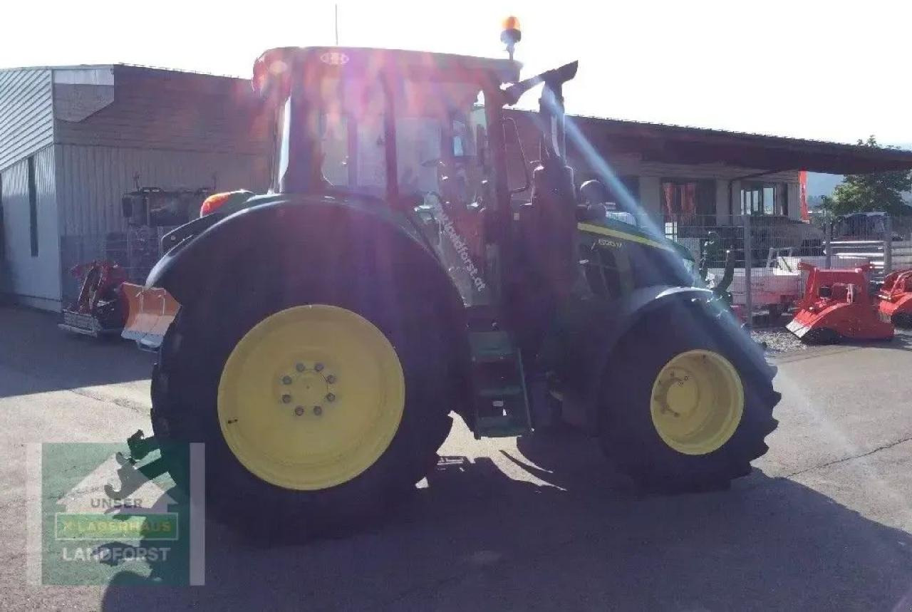 John Deere 6120 m - Farm tractor: picture 5 John Deere 6120 m - Farm tractor: picture 5