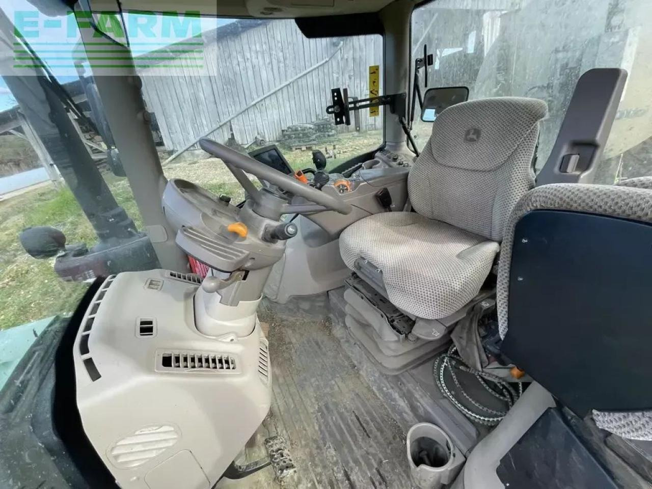 John Deere 6120 r autopower . - Farm tractor: picture 5 John Deere 6120 r autopower . - Farm tractor: picture 5