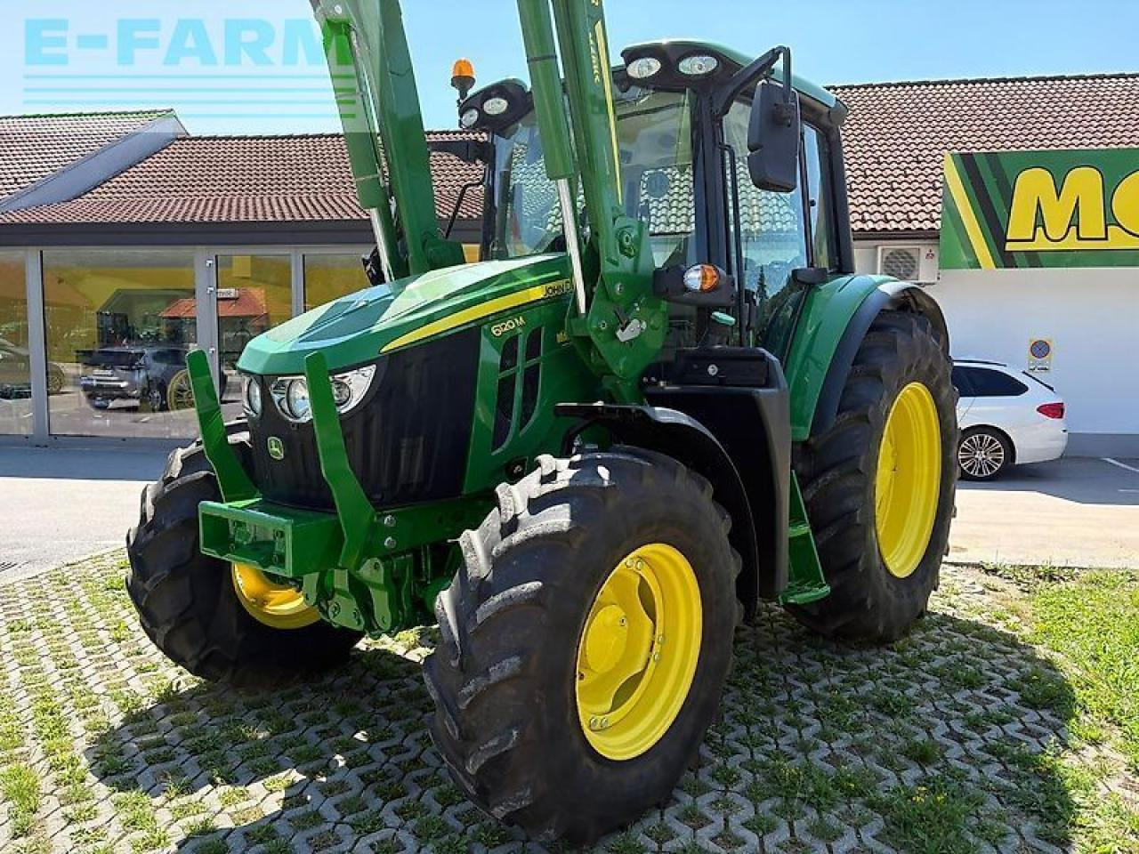 John Deere 6120m - Farm tractor: picture 2 John Deere 6120m - Farm tractor: picture 2