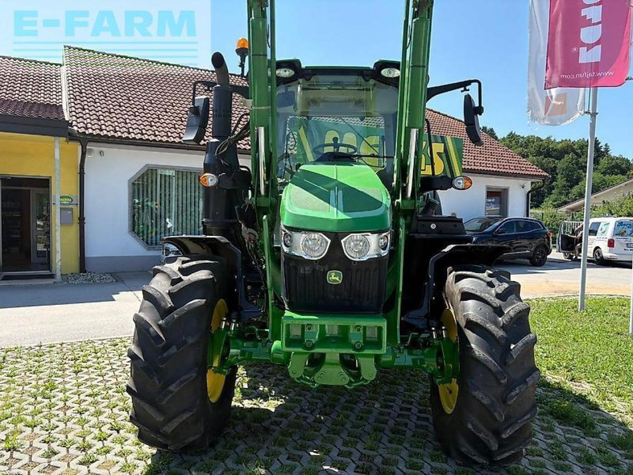 John Deere 6120m - Farm tractor: picture 3 John Deere 6120m - Farm tractor: picture 3