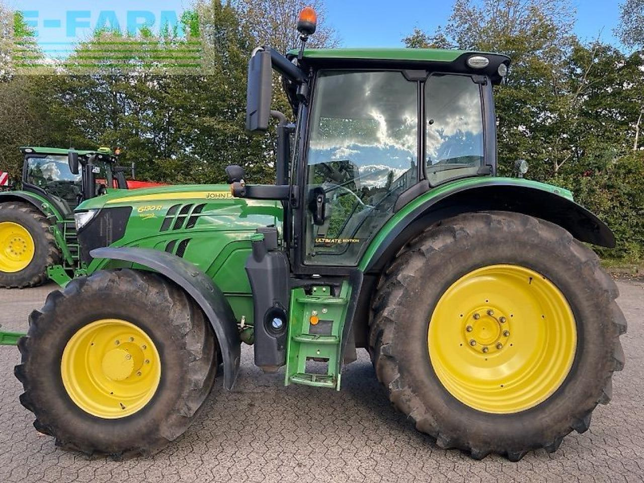 John Deere 6130 r - Farm tractor: picture 2 John Deere 6130 r - Farm tractor: picture 2