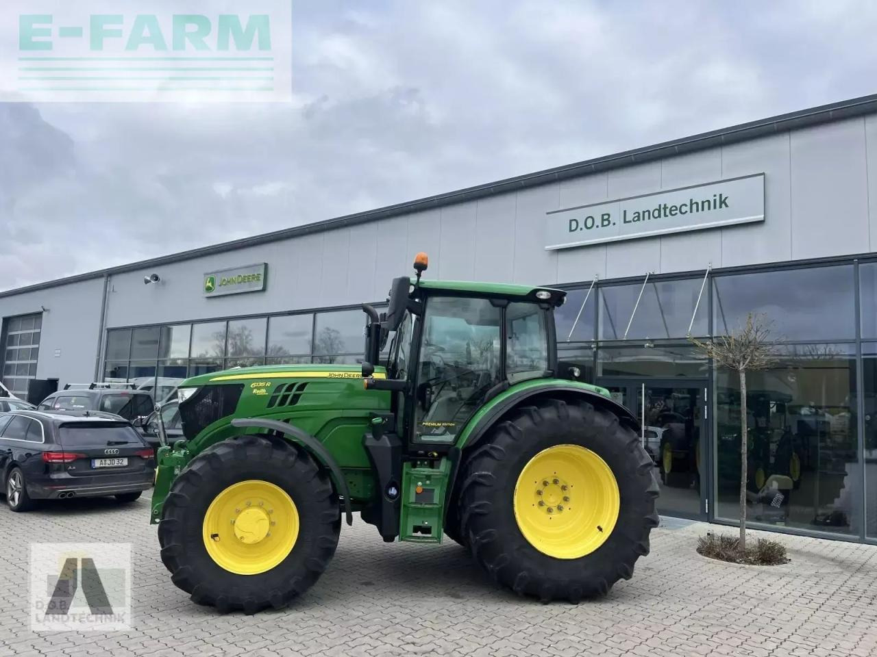 John Deere 6135 r 6135r - Farm tractor: picture 2 John Deere 6135 r 6135r - Farm tractor: picture 2