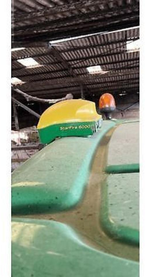 John Deere 6135r - Farm tractor: picture 5 John Deere 6135r - Farm tractor: picture 5