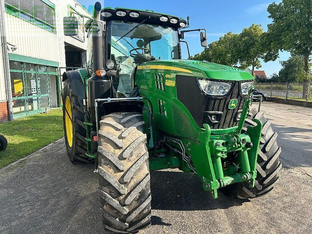 John Deere 6155r - Farm tractor: picture 3 John Deere 6155r - Farm tractor: picture 3