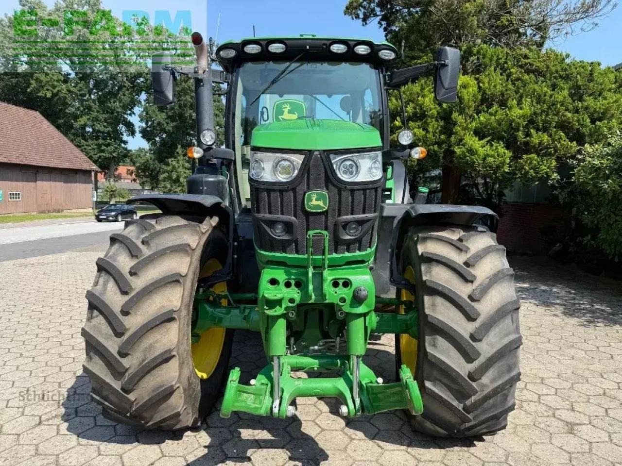 John Deere 6155r - Farm tractor: picture 2 John Deere 6155r - Farm tractor: picture 2
