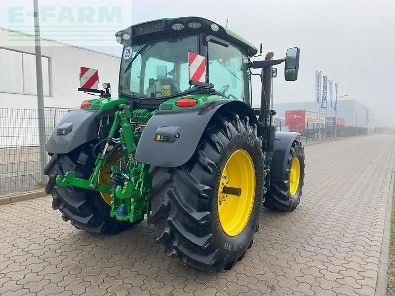 John Deere 6155r ultimate - Farm tractor: picture 4 John Deere 6155r ultimate - Farm tractor: picture 4