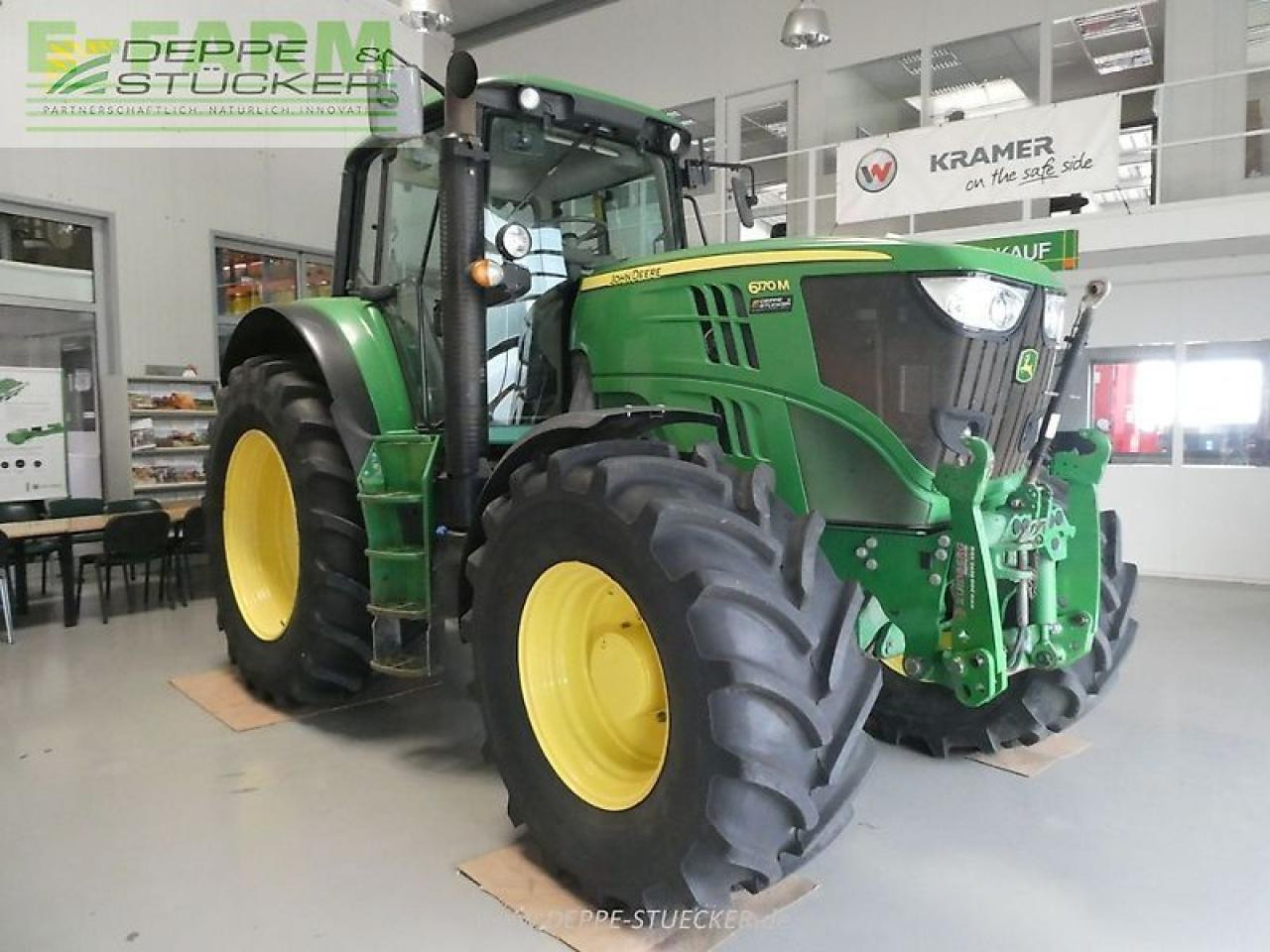 John Deere 6170m - Farm tractor: picture 3 John Deere 6170m - Farm tractor: picture 3