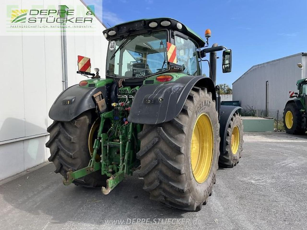 John Deere 6175r - Farm tractor: picture 2 John Deere 6175r - Farm tractor: picture 2