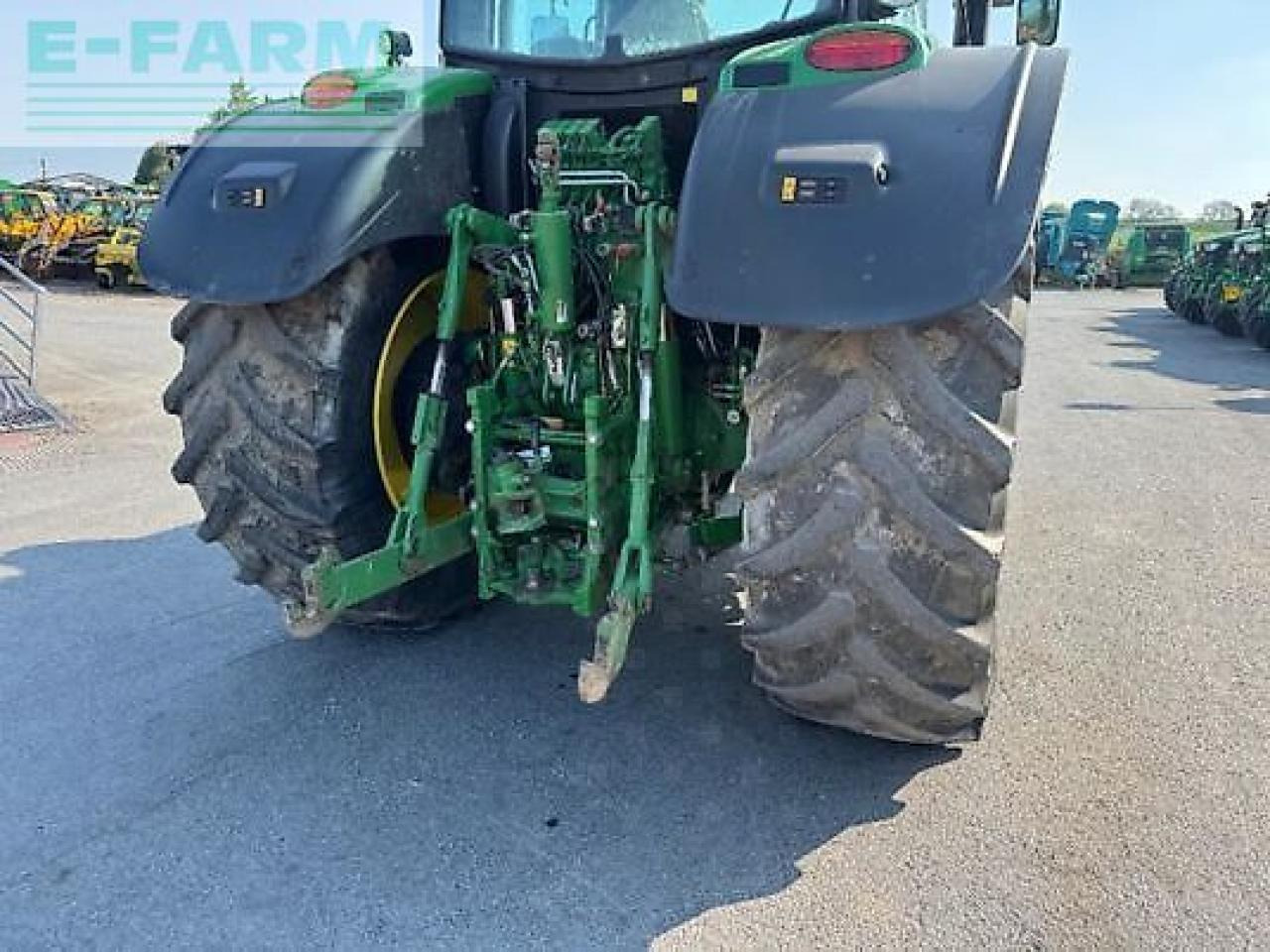 John Deere 6175r - Farm tractor: picture 3 John Deere 6175r - Farm tractor: picture 3