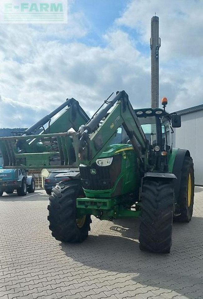 John Deere 6210r - Farm tractor: picture 2 John Deere 6210r - Farm tractor: picture 2