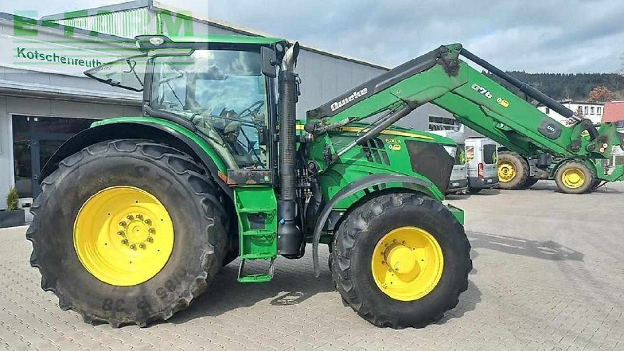 John Deere 6210r - Farm tractor: picture 3 John Deere 6210r - Farm tractor: picture 3