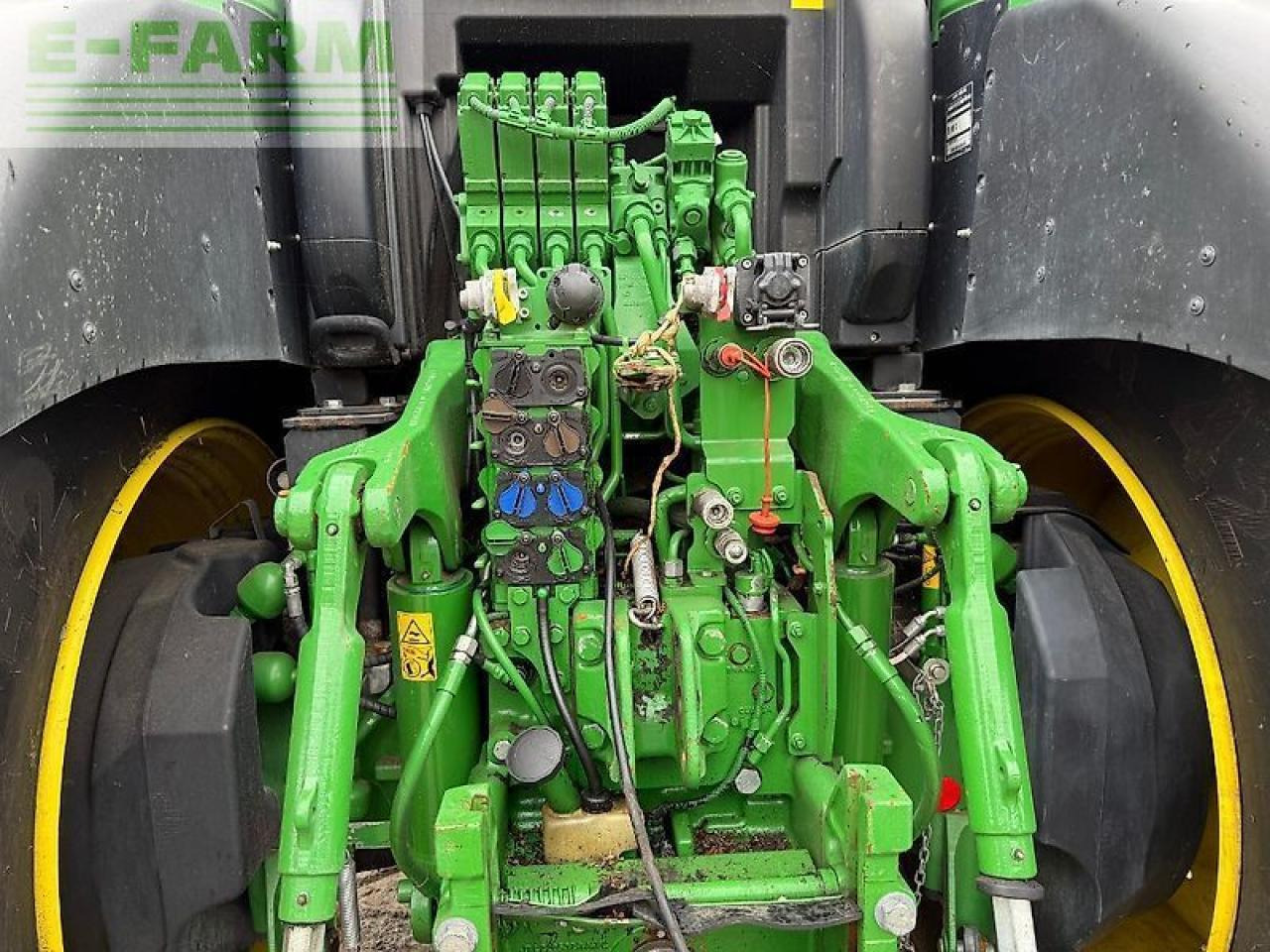 John Deere 6250r - Farm tractor: picture 5 John Deere 6250r - Farm tractor: picture 5
