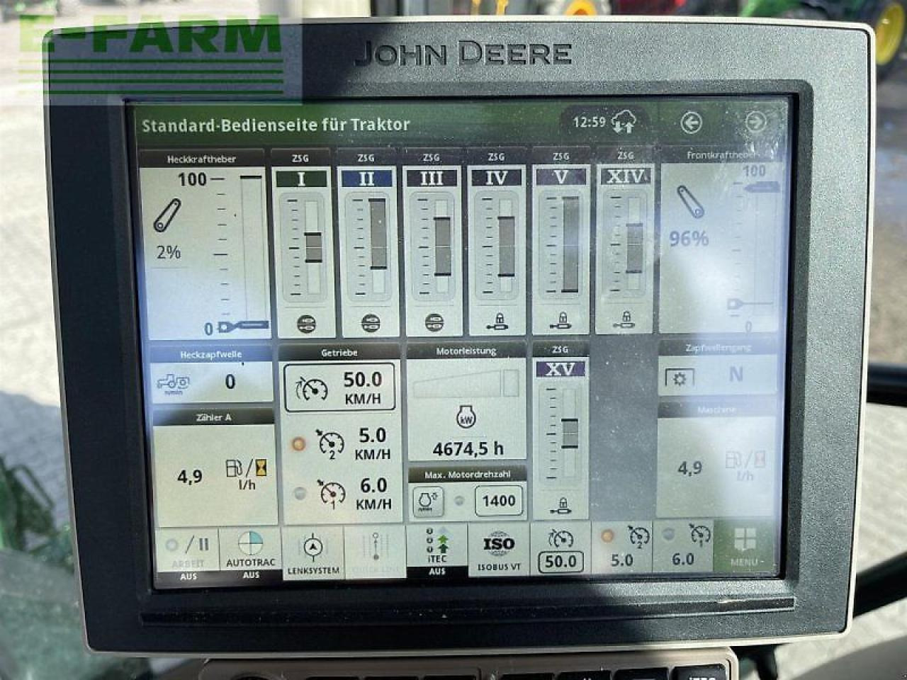 Farm tractor John Deere 6250r: picture 16