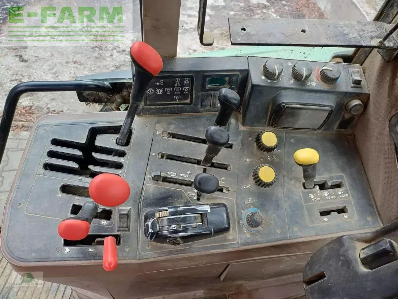 Farm tractor John Deere 6300: picture 10