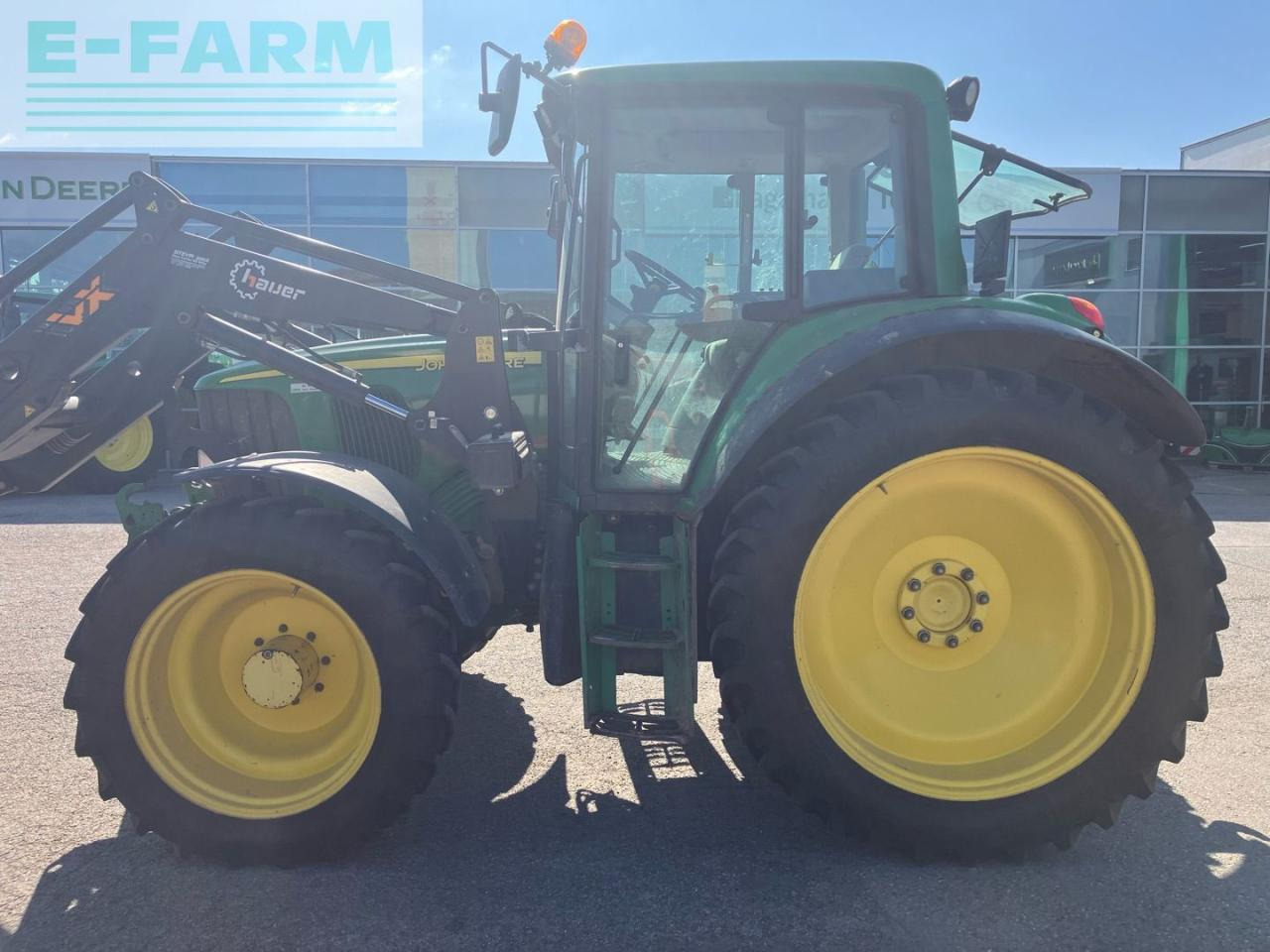 John Deere 6420 - Farm tractor: picture 2 John Deere 6420 - Farm tractor: picture 2