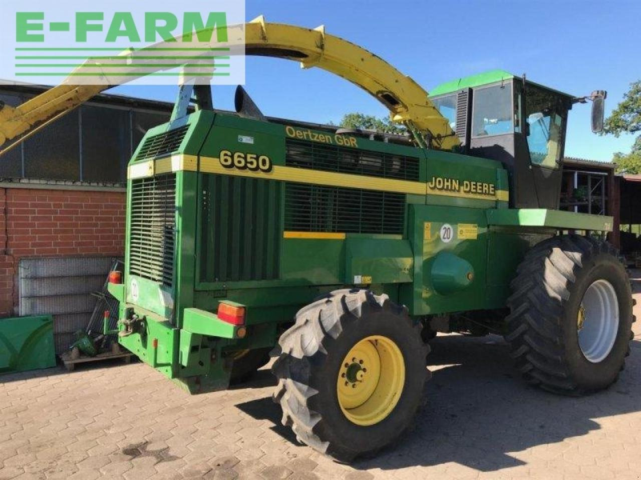 John Deere 6650 - Forage harvester: picture 2 John Deere 6650 - Forage harvester: picture 2