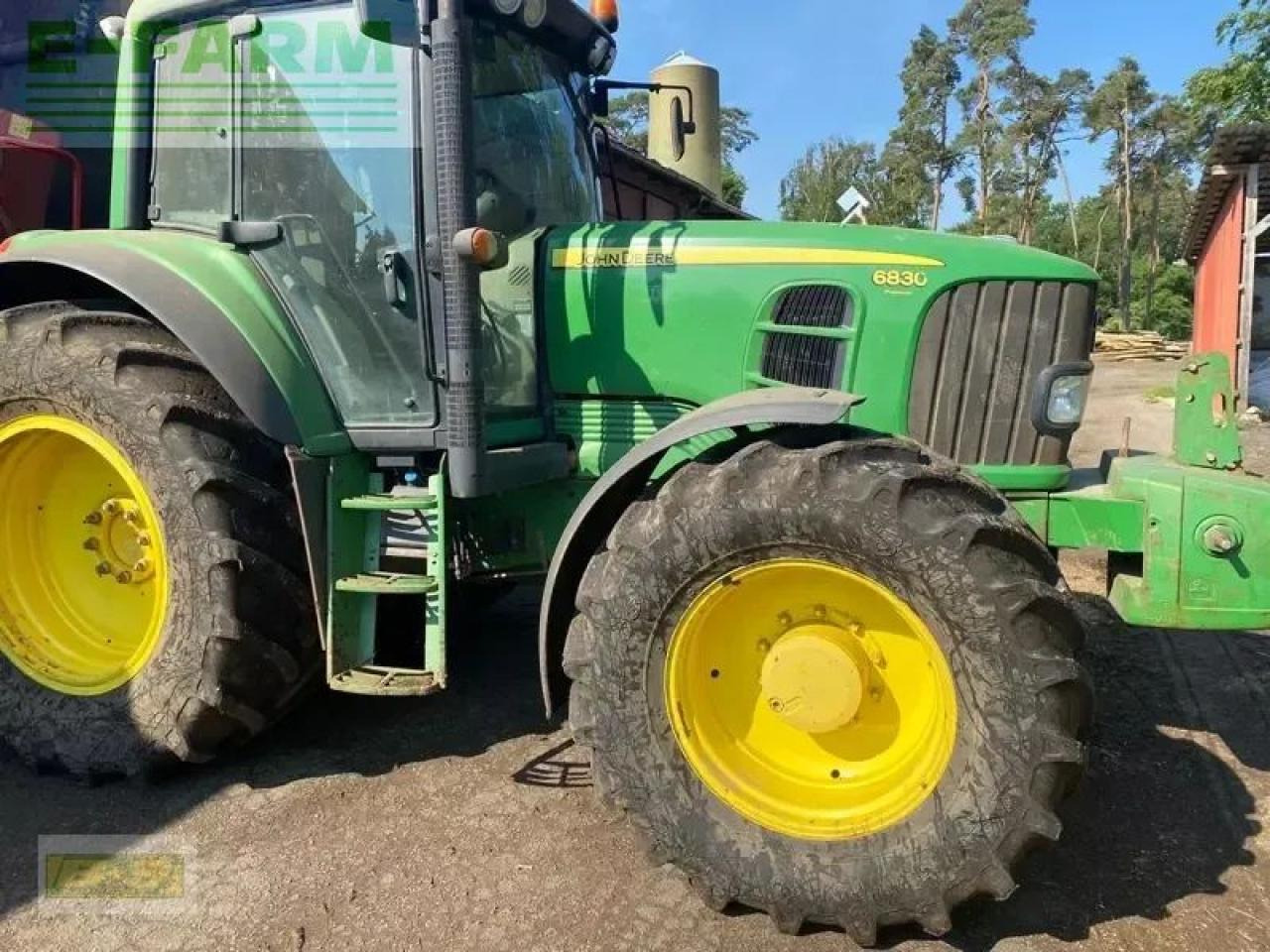 John Deere 6830 - Farm tractor: picture 3 John Deere 6830 - Farm tractor: picture 3