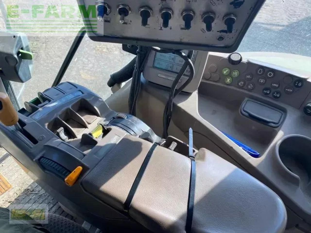 John Deere 6830 - Farm tractor: picture 2 John Deere 6830 - Farm tractor: picture 2