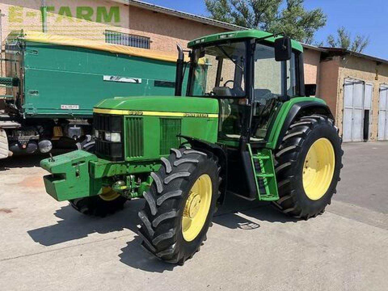John Deere 6910 tls, powr quad - Farm tractor: picture 1 John Deere 6910 tls, powr quad - Farm tractor: picture 1