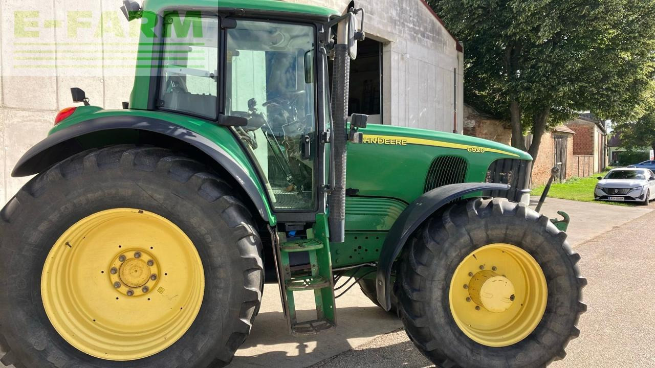 John Deere 6920 - Farm tractor: picture 2 John Deere 6920 - Farm tractor: picture 2