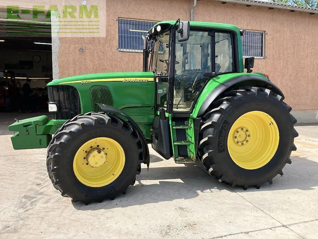 John Deere 6920 s *auto quad* - Farm tractor: picture 2 John Deere 6920 s *auto quad* - Farm tractor: picture 2