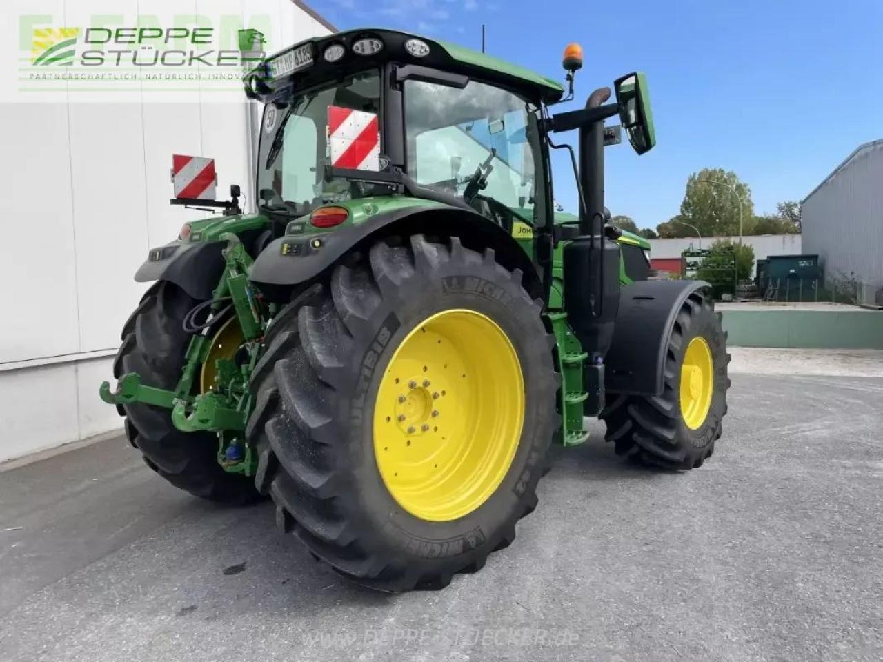John Deere 6r 185 - Farm tractor: picture 2 John Deere 6r 185 - Farm tractor: picture 2
