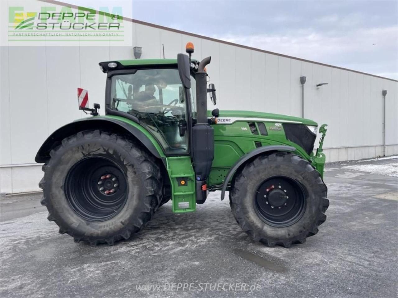 John Deere 6r 185 - Farm tractor: picture 4 John Deere 6r 185 - Farm tractor: picture 4