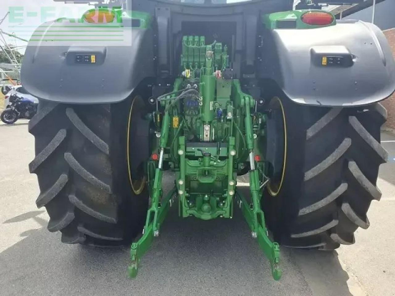 Farm tractor John Deere 6r 250: picture 7