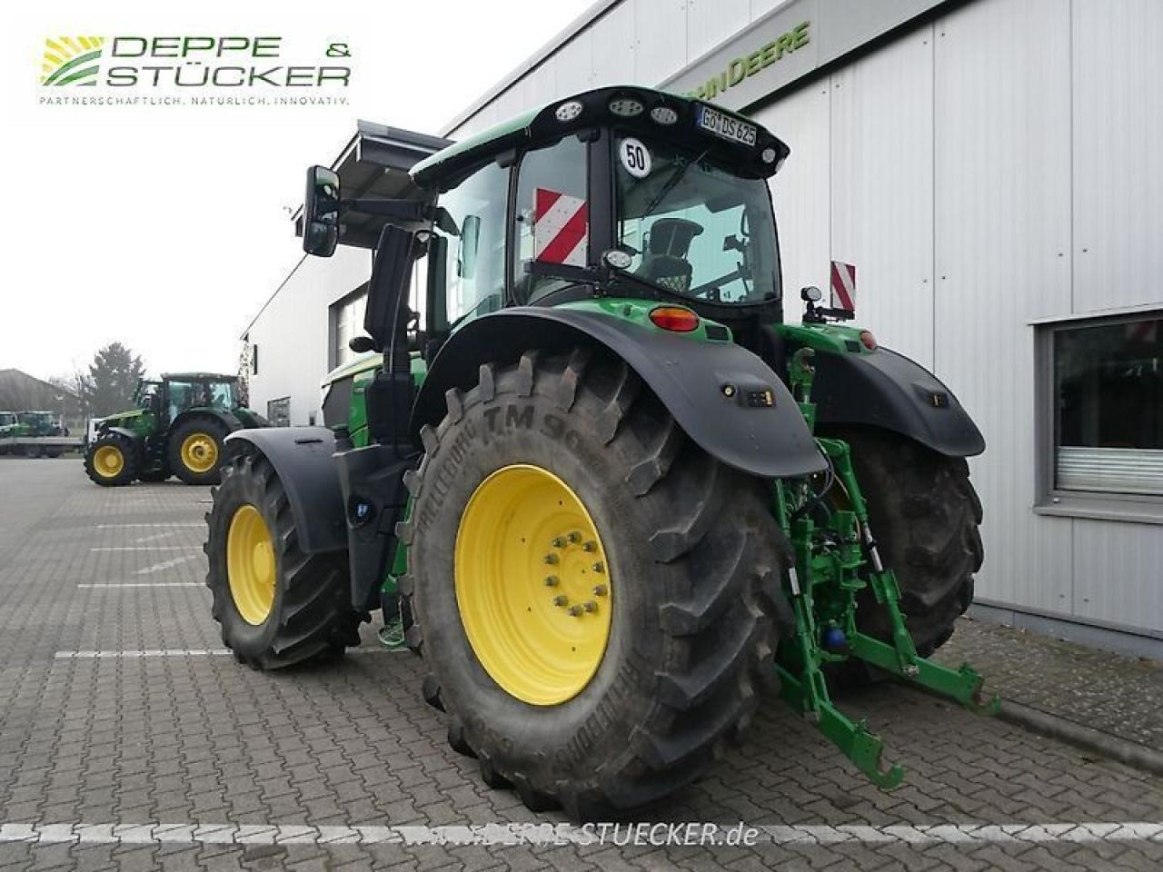John Deere 6r 250 - Farm tractor: picture 4 John Deere 6r 250 - Farm tractor: picture 4