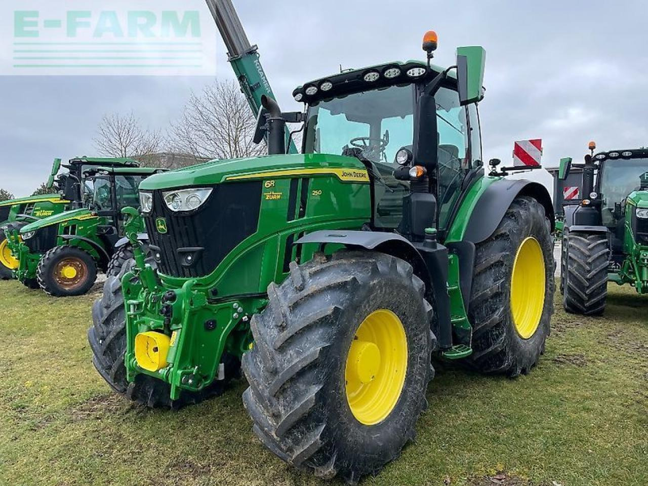 John Deere 6r250/ 6r 250 - Farm tractor: picture 1 John Deere 6r250/ 6r 250 - Farm tractor: picture 1