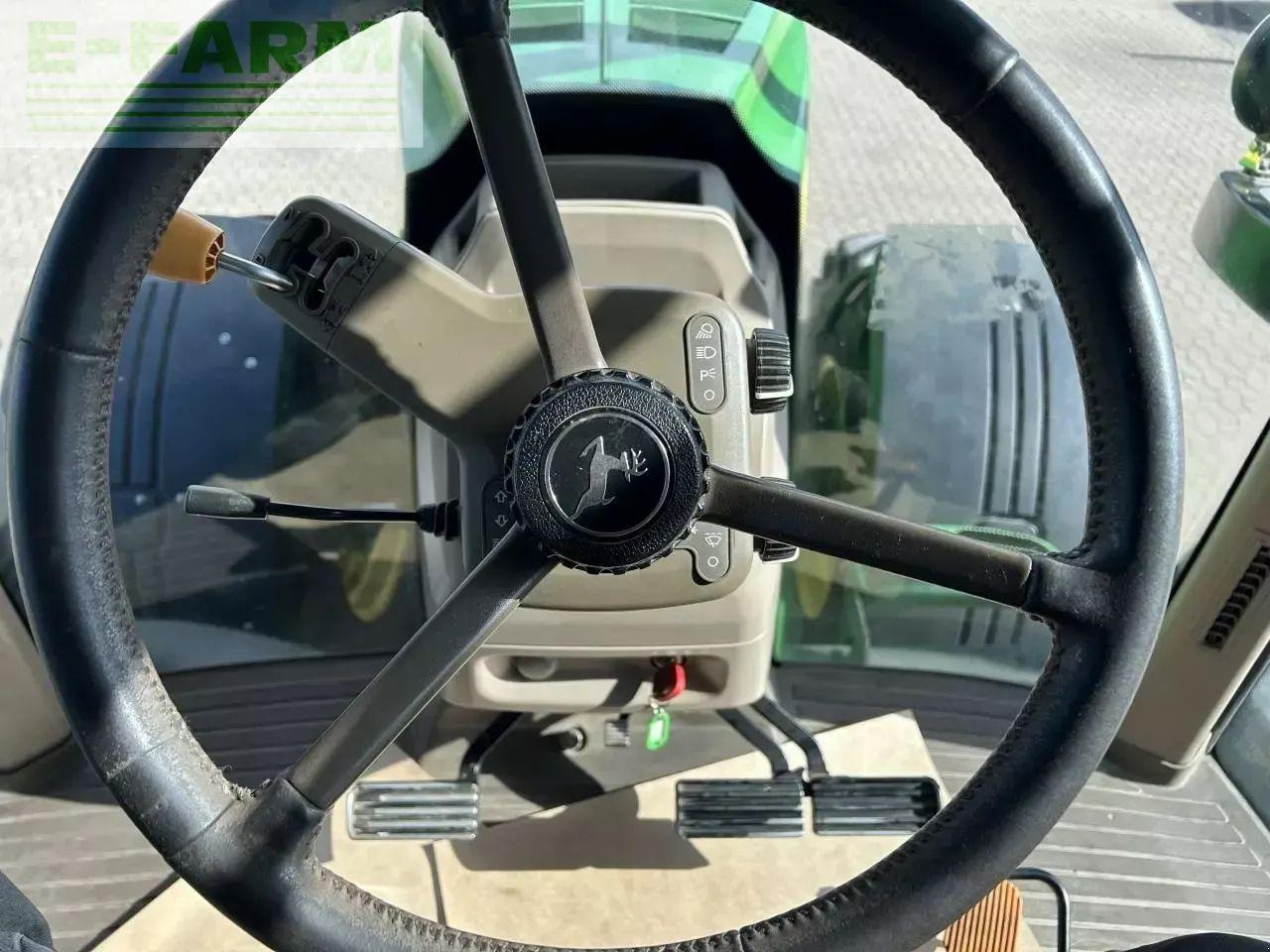 John Deere 7230r - Farm tractor: picture 4 John Deere 7230r - Farm tractor: picture 4