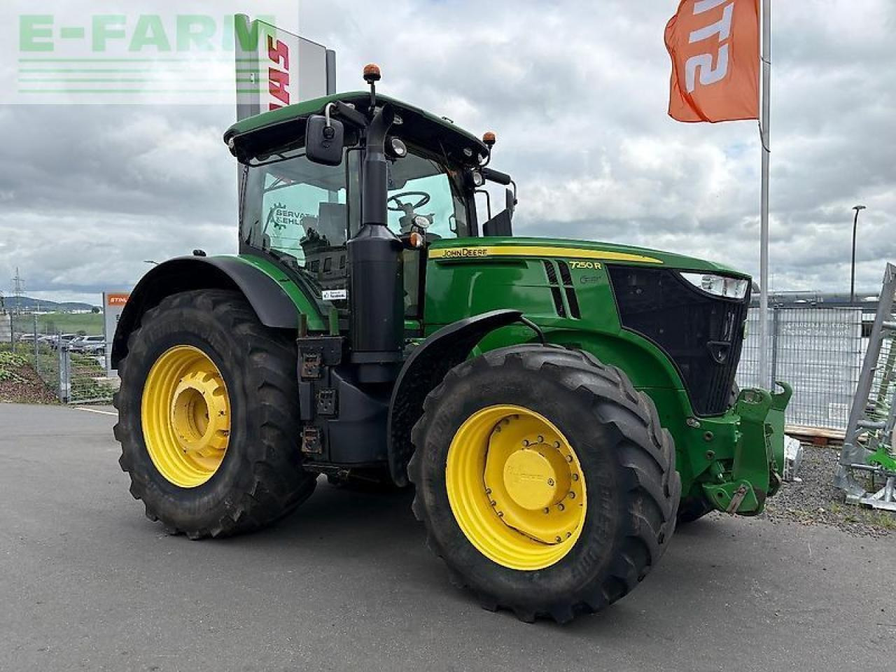 John Deere 7250 r - Farm tractor: picture 1 John Deere 7250 r - Farm tractor: picture 1