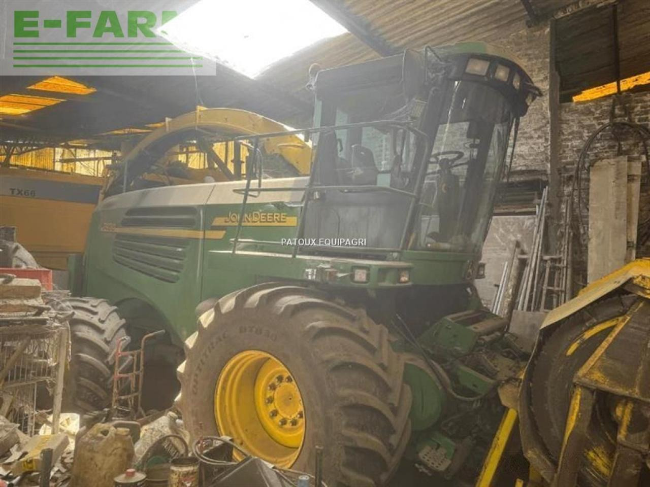 John Deere 7400 4rm - Forage harvester: picture 1 John Deere 7400 4rm - Forage harvester: picture 1