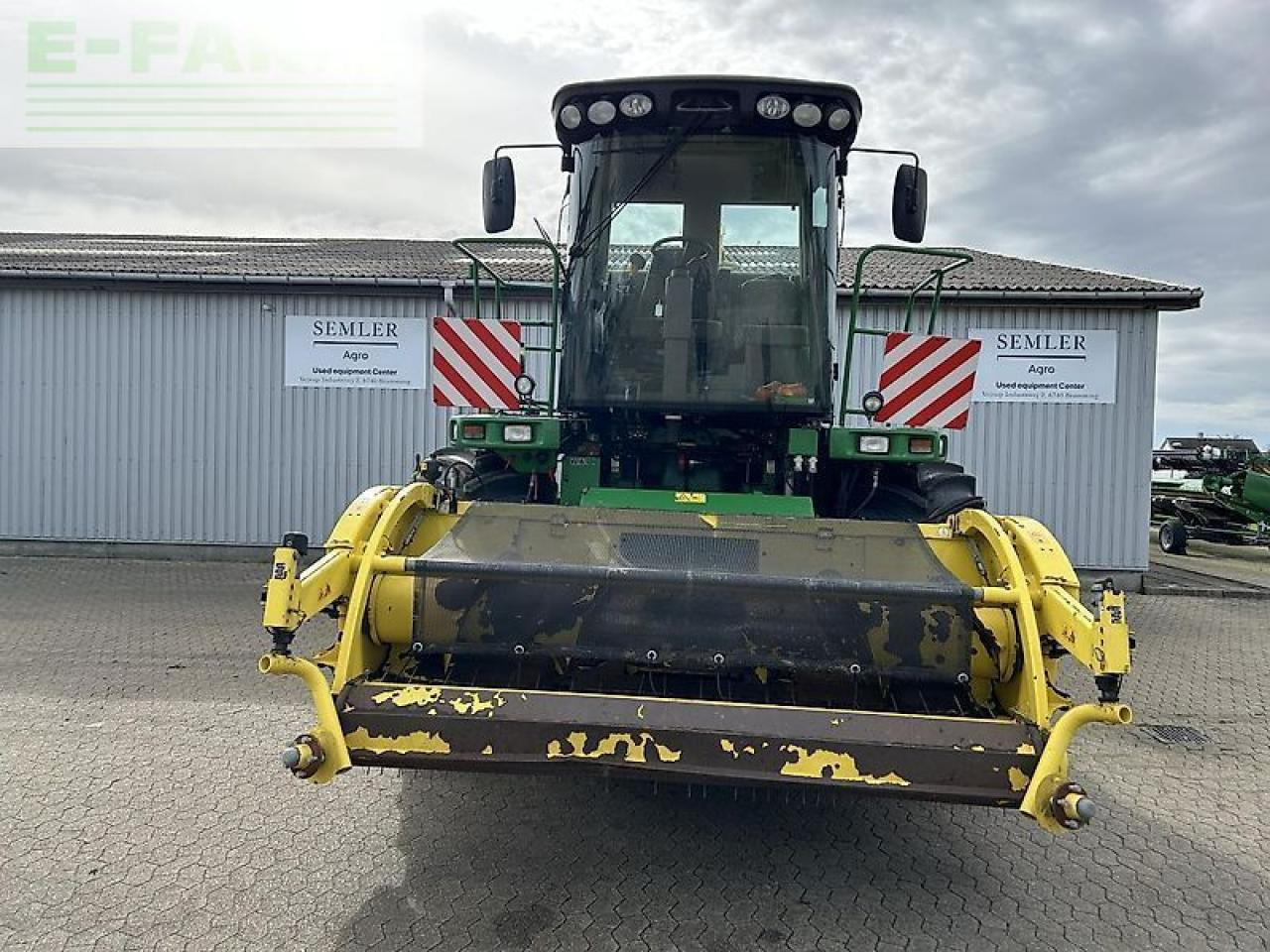 John Deere 7500 - Forage harvester: picture 2 John Deere 7500 - Forage harvester: picture 2