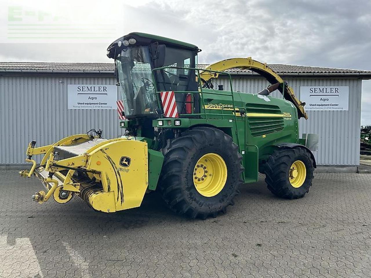 John Deere 7500 - Forage harvester: picture 1 John Deere 7500 - Forage harvester: picture 1