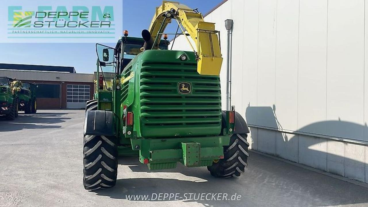 John Deere 7500 - Forage harvester: picture 3 John Deere 7500 - Forage harvester: picture 3