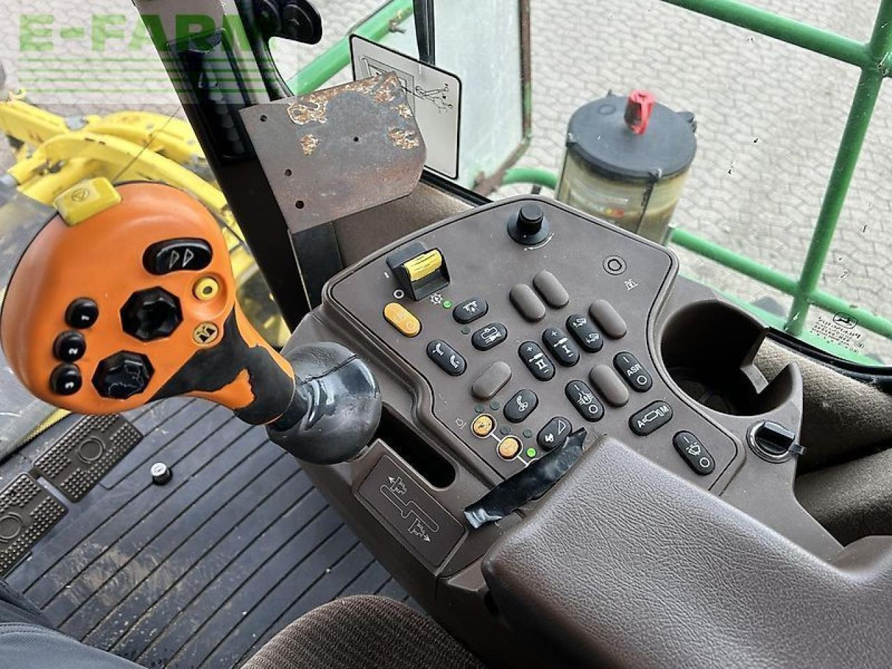 John Deere 7500 - Forage harvester: picture 4 John Deere 7500 - Forage harvester: picture 4