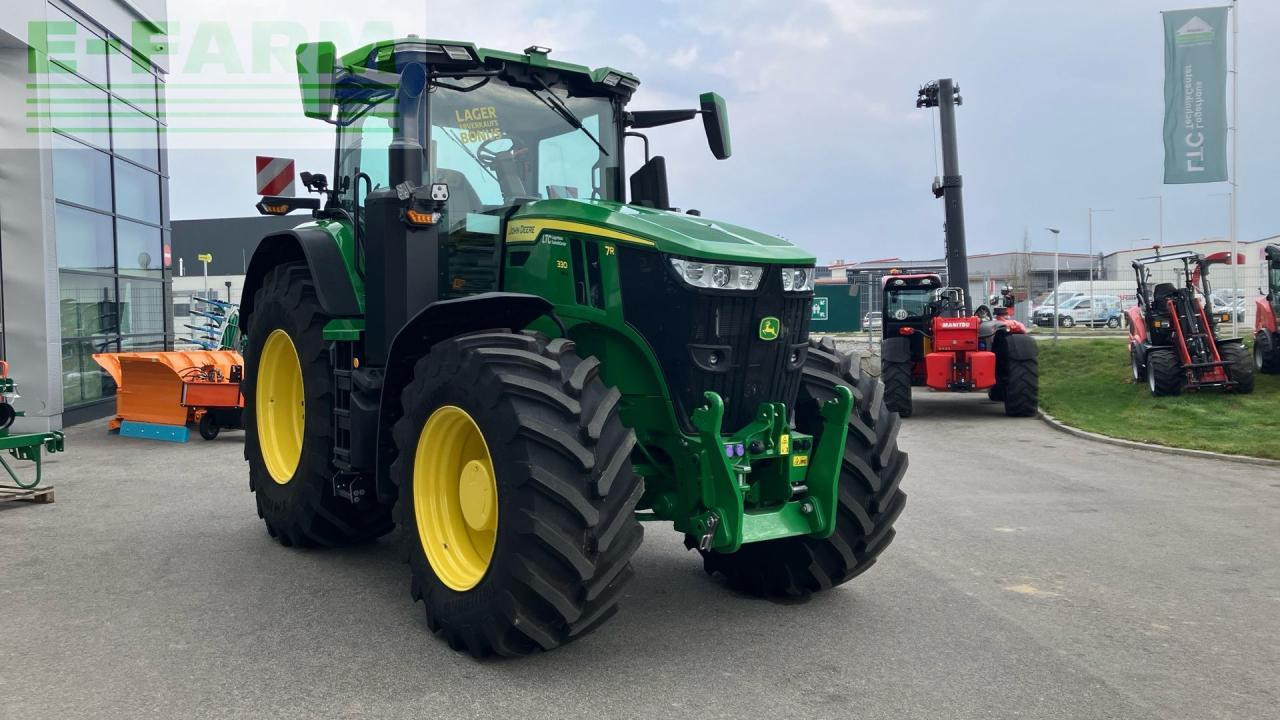 John Deere 7R 330 - Farm tractor: picture 4 John Deere 7R 330 - Farm tractor: picture 4