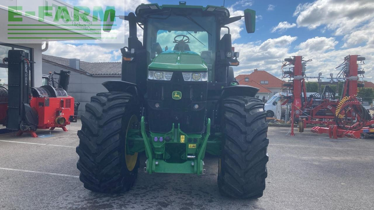 John Deere 7R 330 - Farm tractor: picture 3 John Deere 7R 330 - Farm tractor: picture 3