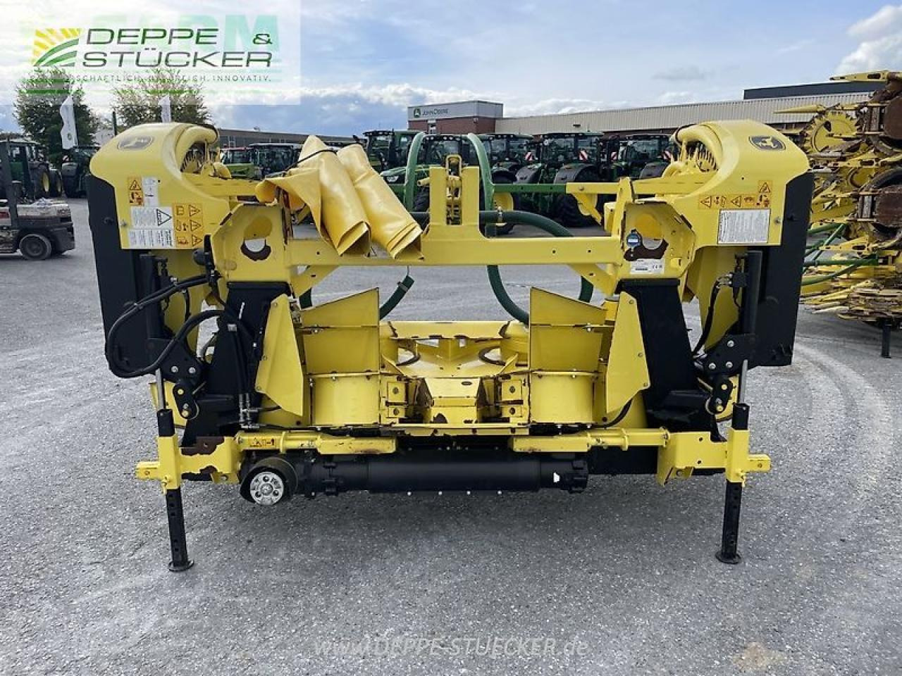 John Deere 8200i mit kemper 345 und kemper 639 - Forage harvester: picture 5 John Deere 8200i mit kemper 345 und kemper 639 - Forage harvester: picture 5