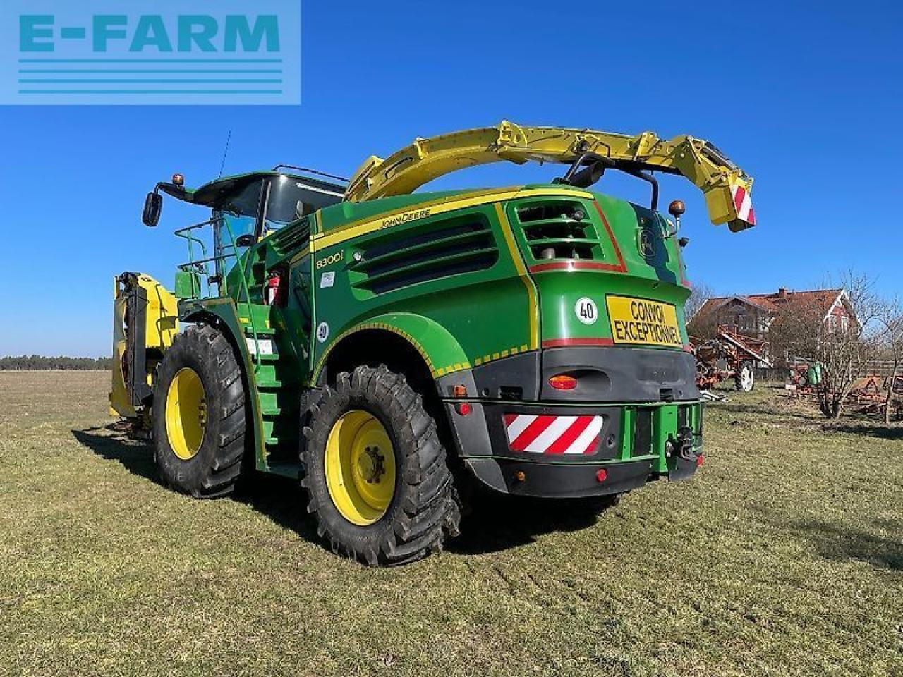 John Deere 8300 - Forage harvester: picture 3 John Deere 8300 - Forage harvester: picture 3