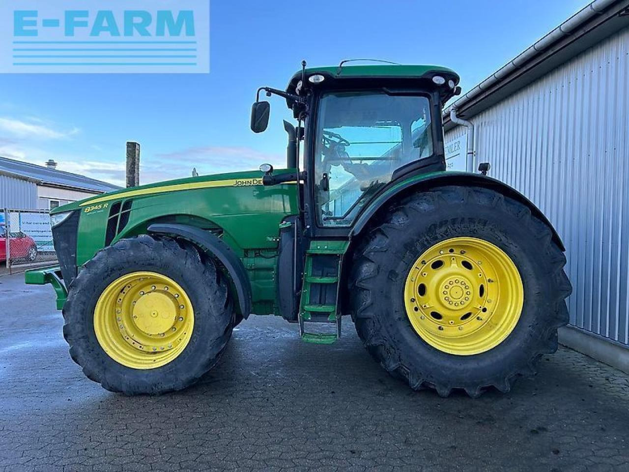 John Deere 8345r - Farm tractor: picture 2 John Deere 8345r - Farm tractor: picture 2