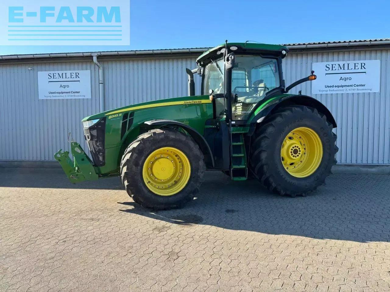 John Deere 8345r - Farm tractor: picture 1 John Deere 8345r - Farm tractor: picture 1
