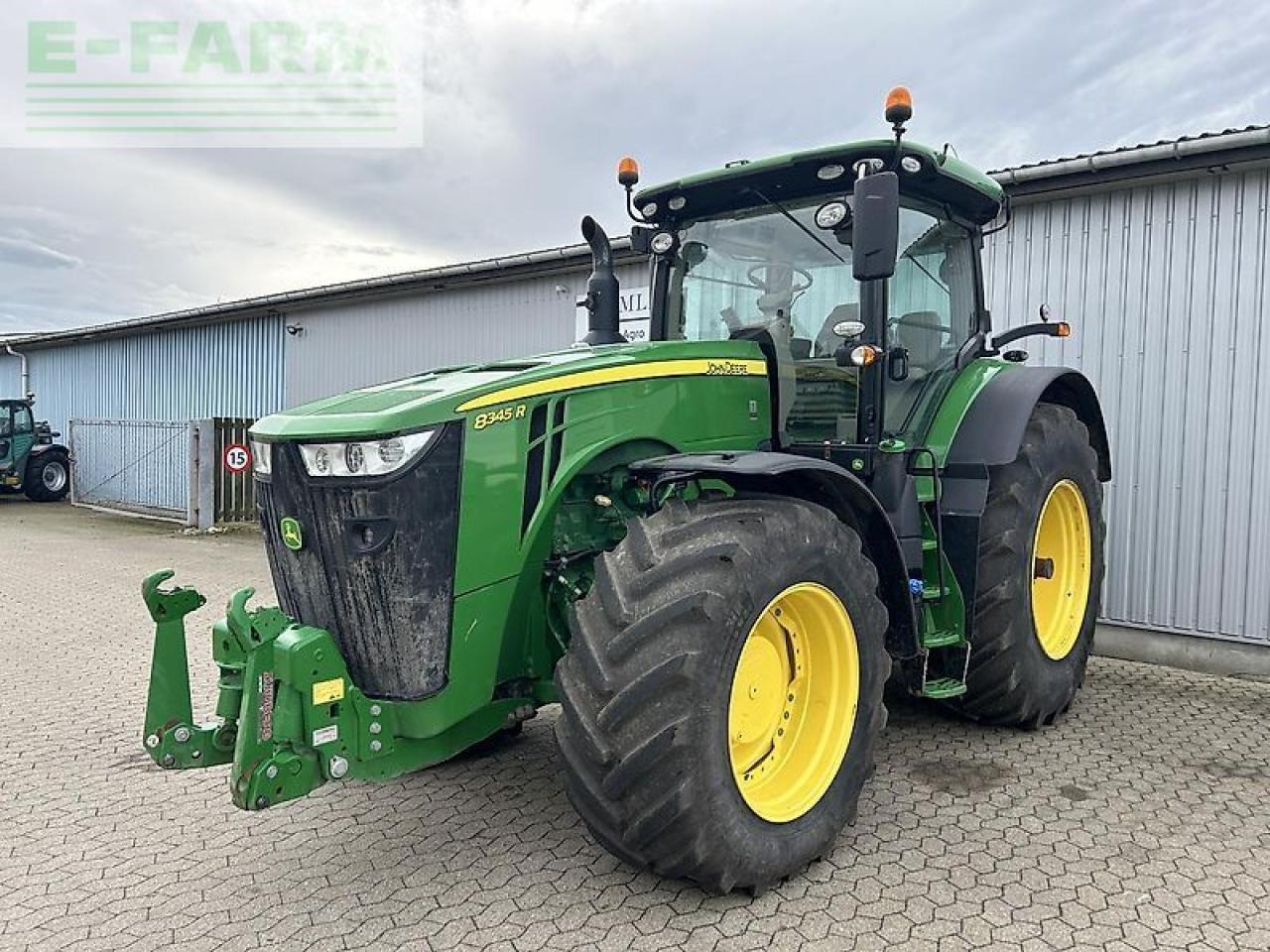 Farm tractor John Deere 8345r: picture 11