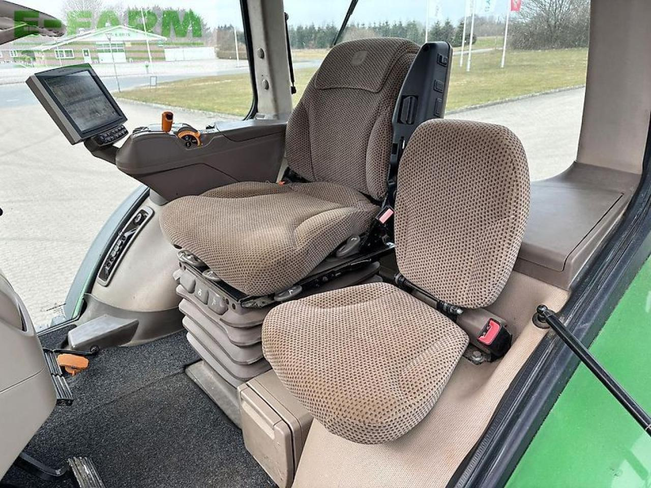 John Deere 8345r - Farm tractor: picture 3 John Deere 8345r - Farm tractor: picture 3