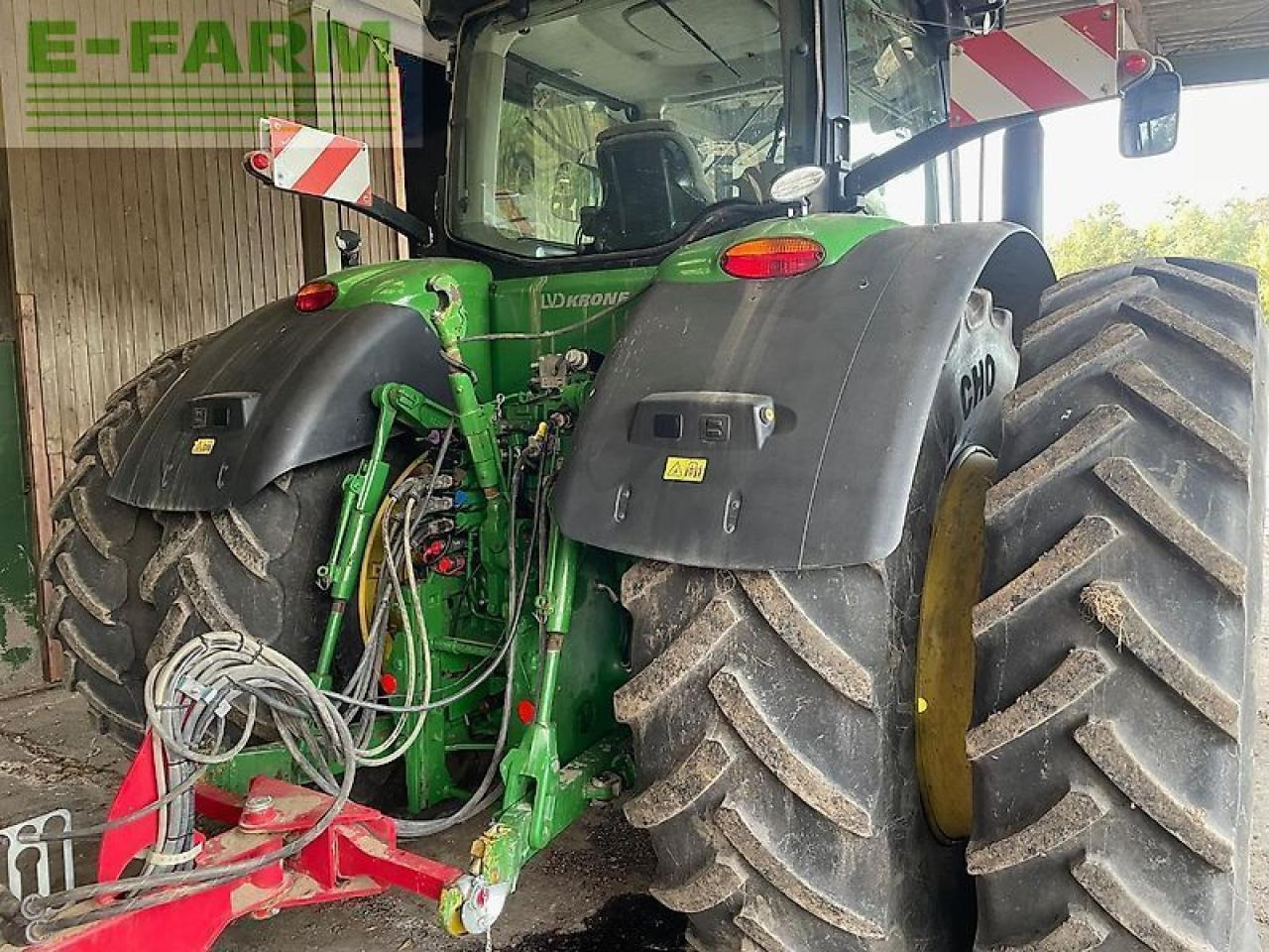 John Deere 8370 r - Farm tractor: picture 3 John Deere 8370 r - Farm tractor: picture 3